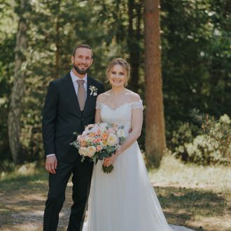 Bröllopsfotografering i skogen